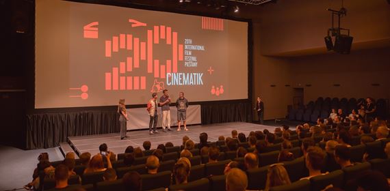 Po slovenskej premire na MFF Cinematik v Pieanoch a ocenen primtorom, prichdza Radji zelet v divoin aj do kn