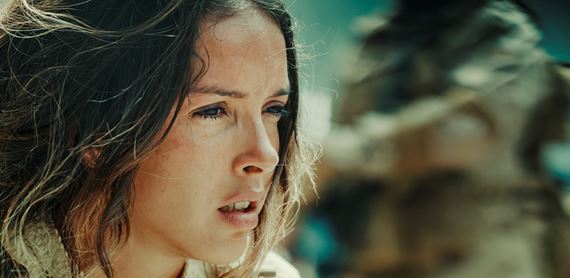 13 dn, 13 noc prina desiv pohad na realitu vojenskch misi. Slovensk premira filmu bola na Cinematiku