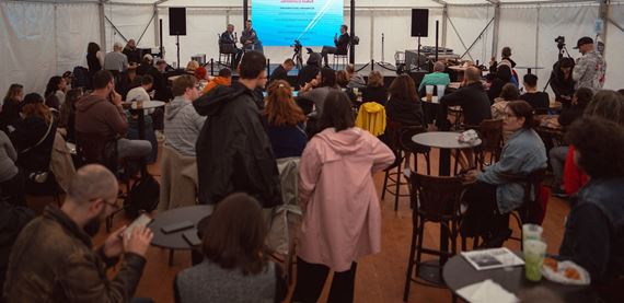 Komentre na SFD i akademick texty? V akom stave je dnes filmov kritika? Vek diskusia na Cinematiku