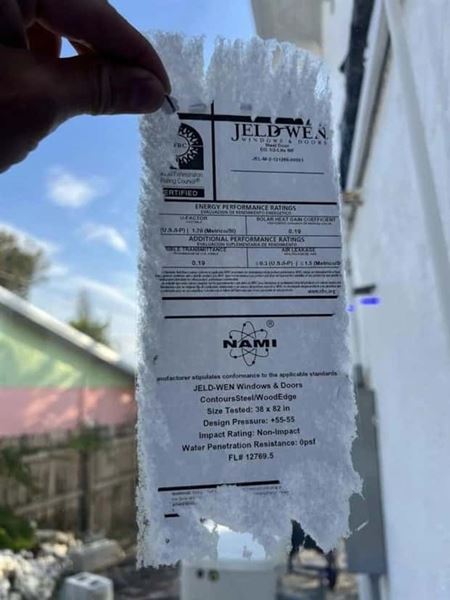 Uff to sme sa kam dostali...  