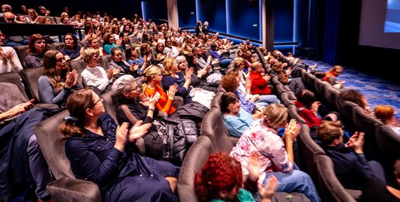 Festival Jeden svet sa vracia: o sa stane, ke sa systm zasekne?