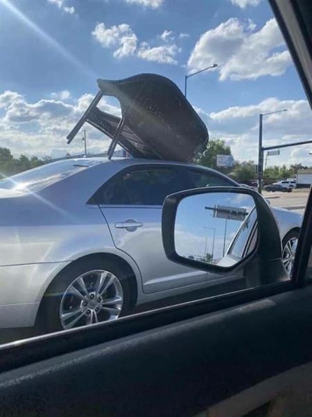 Na cest�ch stretnete v�eli�o  