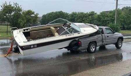 Na cest�ch stretnete v�eli�o  