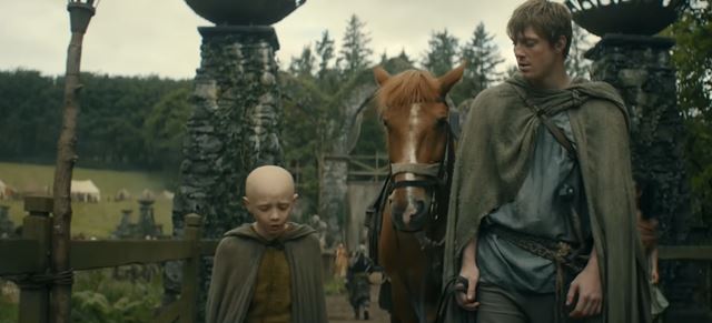 Prv� epiz�da Rytiera siedmich kr�ovstiev ukazuje, �e HBO sa op� sna�� stava� na zn�mom fantasy svete 