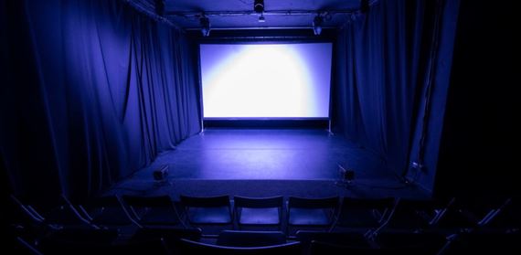 V Trenčíne vzniká nové malé nezávislé kino Družba. Prináša priestor pre artovú a autorskú kinematografiu