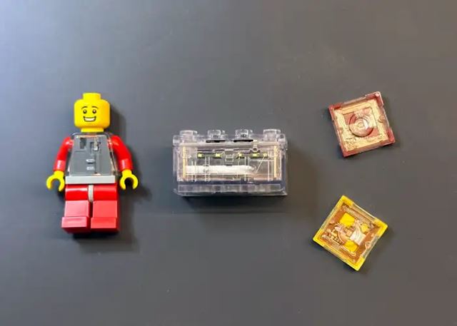 LEGO SMART Play: Smart Brick prináša svetlo a zvuk priamo do stavebníc 