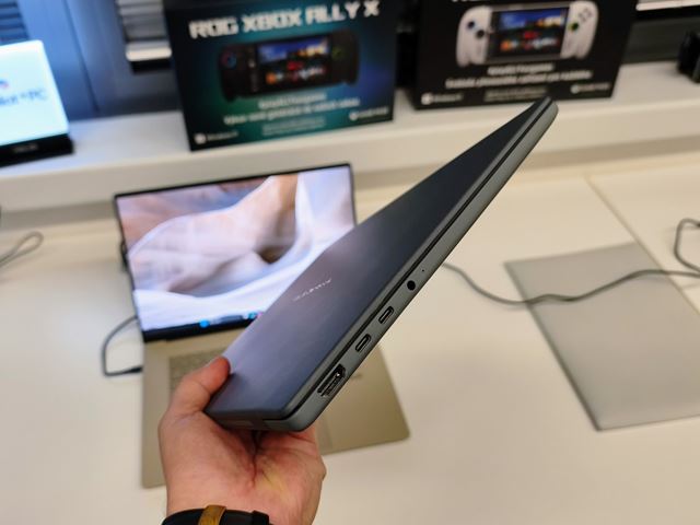 ASUS predstavil modernizovan� portf�lio Zenbookov 