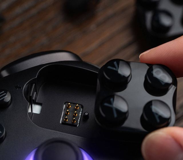 Upraviteln� 8BitDo Ultimate 3E gamepad predstaven� na CES 