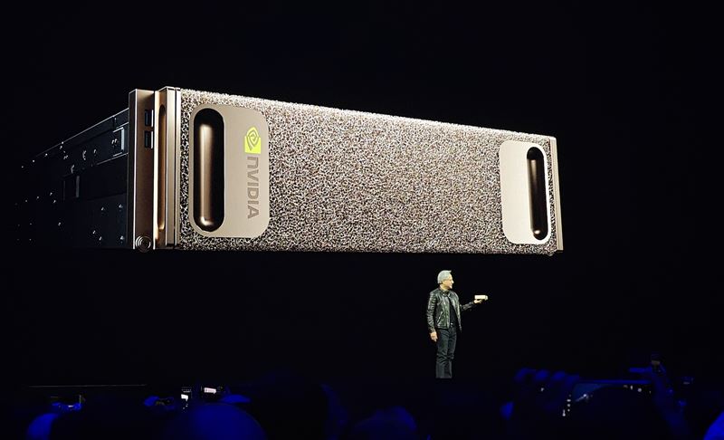 Nvidia, AMD ale aj Razer a Corsair predstavili svoje mini AI PC pre v�voj�rov