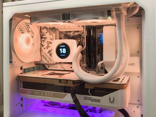 Be quiet! uk�zal na CES 2026 nov� chladi�e, zdroje aj prv� hern� my�i 