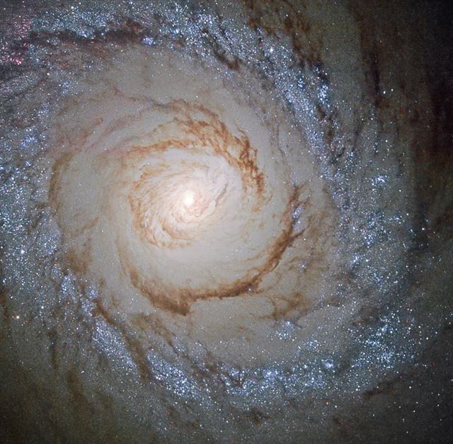 Cloud-9, temný pozostatok neúspešnej galaxie môže pomôcť pochopiť temnú hmotu 