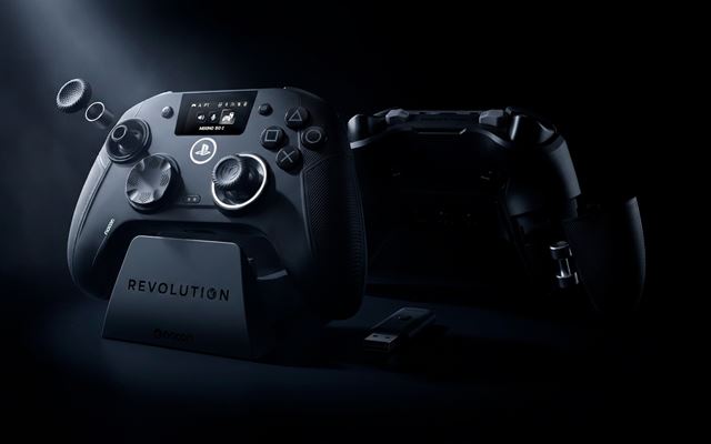 Nacon Revolution 5 Unlimited chce by� nov�m kr�om profesion�lnych ovl�da�ov pre PS5 