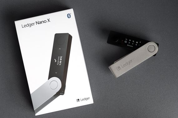 Upraven�  kryptope�a�enky Ledger kradli peniaze, �kody sa odhaduj� na 100 mili�nov dol�rov