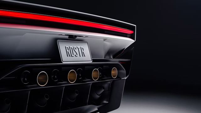 Tesla predstavila nový Roadster béčkovým cirkusovým predstavením 