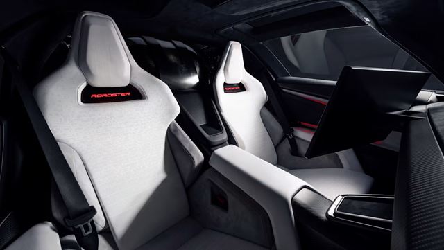 Tesla predstavila nový Roadster béčkovým cirkusovým predstavením 