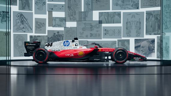 Ferrari vyrazí v Austine so špeciálnym polepom, ktorý pomohlo vytvoriť HP