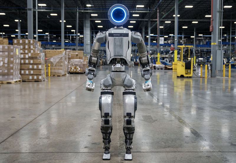 Hyundai sa mení na robotickú firmu, chce vyrábať desaťtisíce robotov ročne. Atlas zamieri do fabrík už v roku 2028