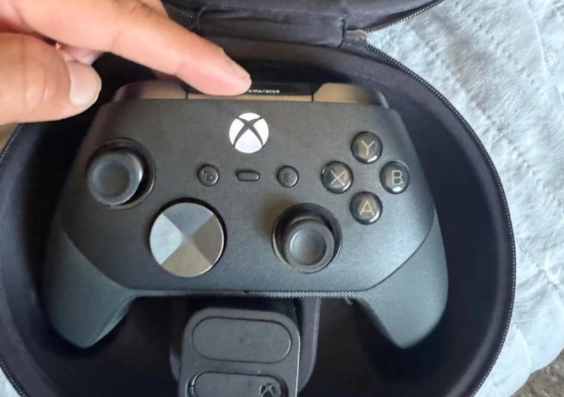 New Xbox Elite Controller Leaks Through Xbox Design Lab, Featuring Hall Effect and TMR Sticks and Advanced Haptics