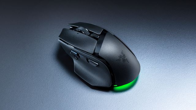 Razer predstavil Basilisk V4 Hyperspeed a V4 Pro 