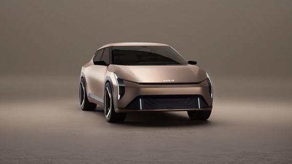 Predaj elektromobilov v USA klesol o 31 %, v Európe naopak výrazne rastie