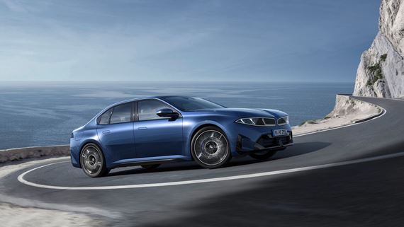 BMW predstavilo nový i3. Elektrický sedan štartuje novú etapu značky