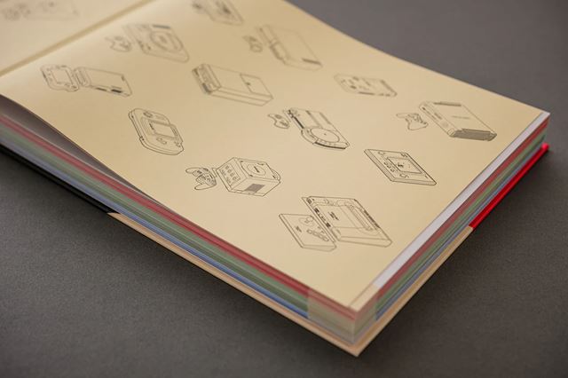 Nov� kniha Leaps + Bounds mapuje v�voj hern�ch konzol naprie� deviatimi gener�ciami 