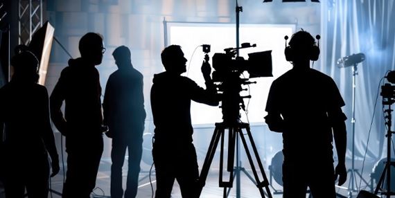 Filmová profesionálna obec zásadne protestuje proti čistkám v STVR a likvidácii nezávislých i štátnych kultúrnych inštitúcií