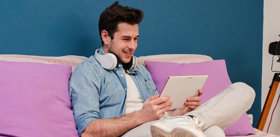 Mlad� telev�ziu nevyp�naj�. Vyp�naj� star� sp�sob jej sledovania