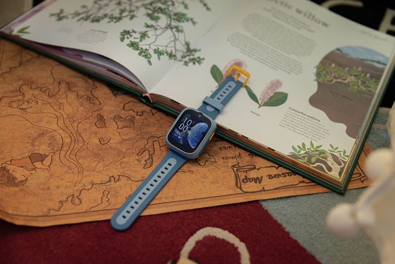 TCL ukázalo detské hodinky MOVETIME MT48 aj koncept AI spoločníka Tbot