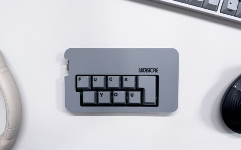 Japonská miniklávesnica, vám umožní napísať len to jedno