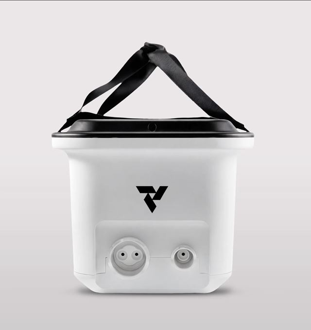 Vital Lyfe predstavilo prenosný systém, ktorý umožní vyrábať pitnú vodu takmer z každého zdroja 