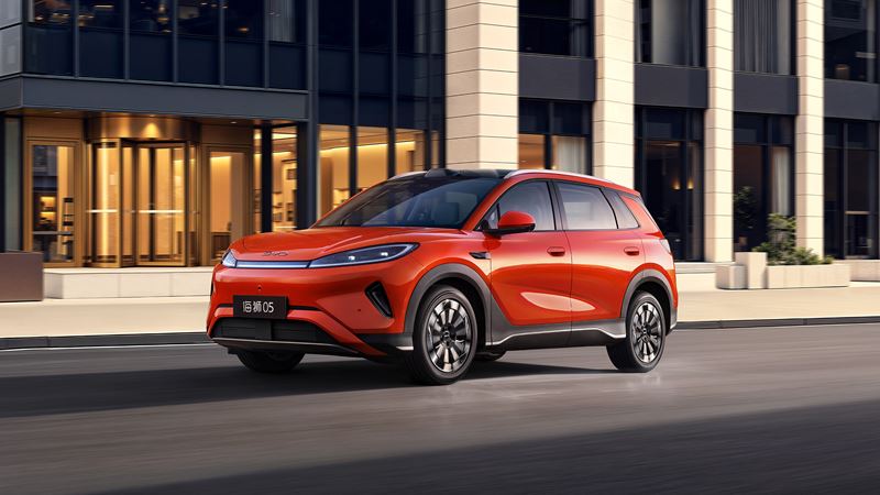 BYD Sealion 05 prichádza ako lacné SUV s elektrickou aj plug-in hybridnou verziou