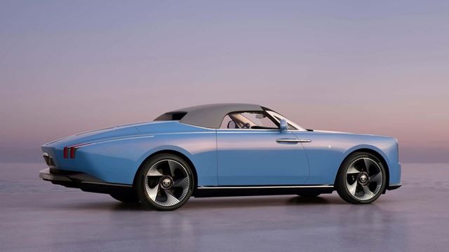 Na nový Rolls Royce nemáte, ale je elektrický a štýlový 