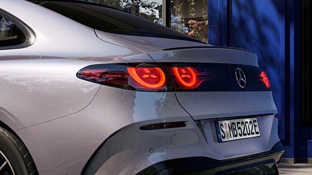 2027 Mercedes C-Class bol plne predstavený, je plne elektrický s dojazdom 762 km 