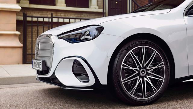 2027 Mercedes C-Class bol plne predstavený, je plne elektrický s dojazdom 762 km 