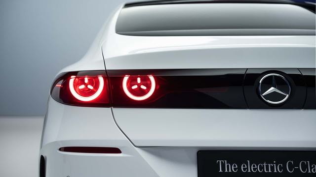 2027 Mercedes C-Class bol plne predstavený, je plne elektrický s dojazdom 762 km 