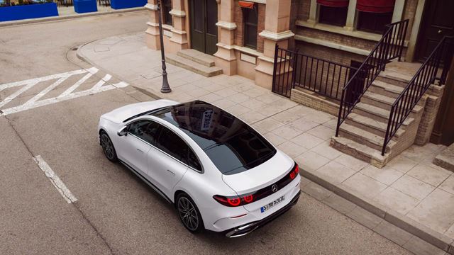 2027 Mercedes C-Class bol plne predstavený, je plne elektrický s dojazdom 762 km 