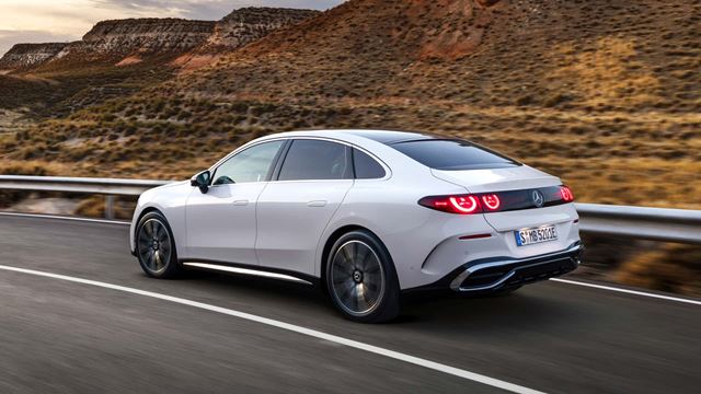 2027 Mercedes C-Class bol plne predstavený, je plne elektrický s dojazdom 762 km 