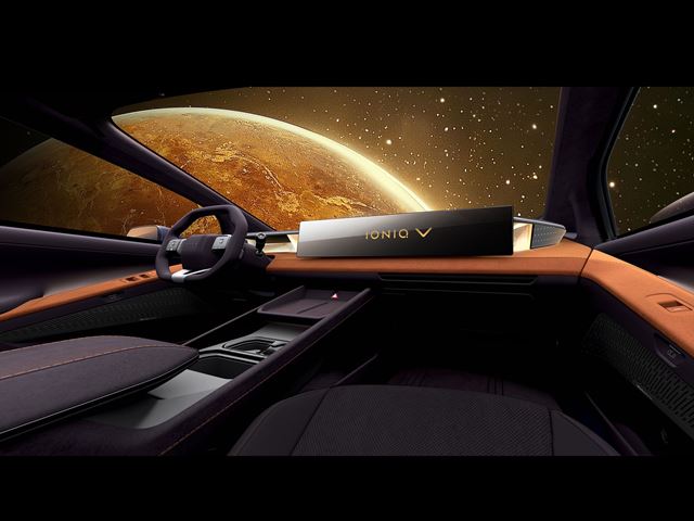 Hyundai predstavil Ioniq V, elektrický sedan s retro športovým nádychom 