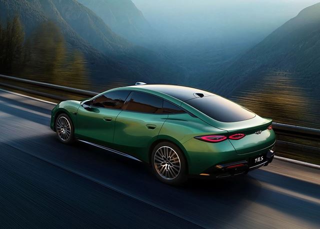 BYD ukázalo najrýchlejší elektromobil sveta a aj novú športovú sériu Formula 