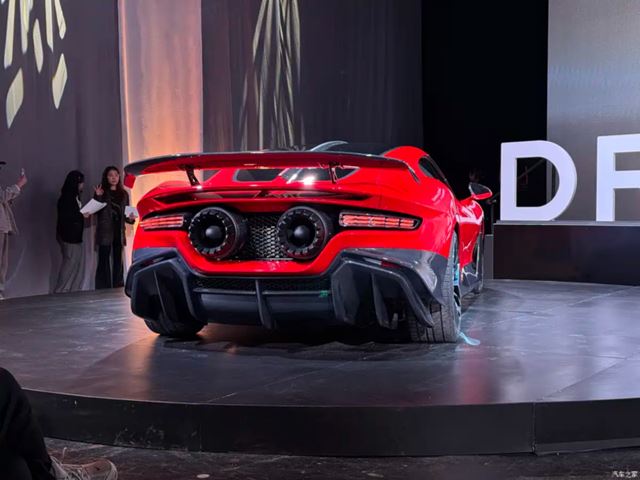 Chcete auto s raketovým pohonom? Dreame predstavil auto Nebula Next 01 Concept Jet Edition 