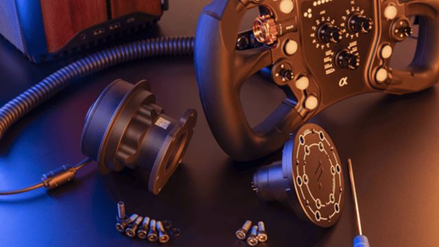 Fanatec predstavil nov� volant Formula V3, Wheel Hub aj v�konov� upgrady pre DD z�kladne 