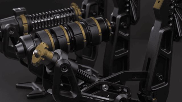 Fanatec predstavil nov� volant Formula V3, Wheel Hub aj v�konov� upgrady pre DD z�kladne 