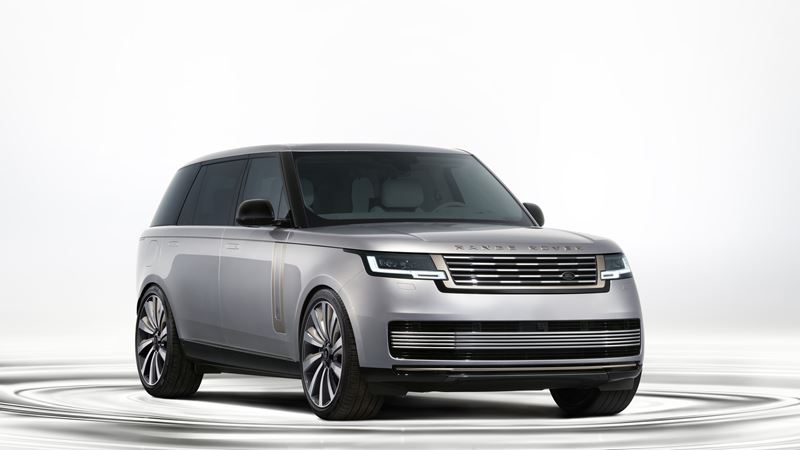 Range Rover SV Ultra rozširuje vrcholnú ponuku značky o nové materiály, elektrostatické audio a haptickú podlahu