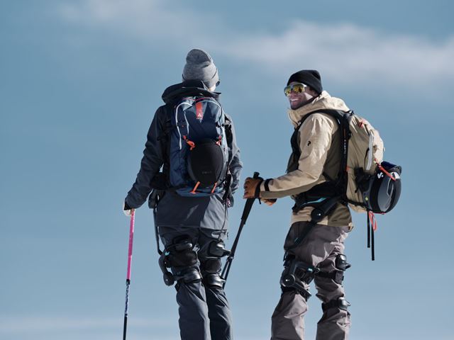 Vastnaut One 4x4 ponúka AI exoskeleton pre turistov a nosičov 