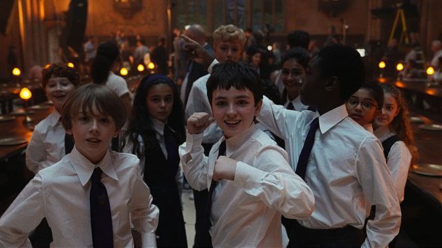 Dokument zo z�kulisia Harry Potter seri�lu ukazuje casting, tvorbu tvorov a kost�mov 