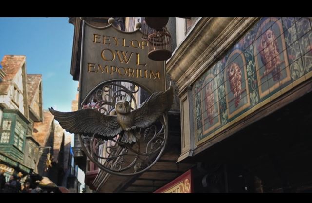 Dokument zo z�kulisia Harry Potter seri�lu ukazuje casting, tvorbu tvorov a kost�mov 