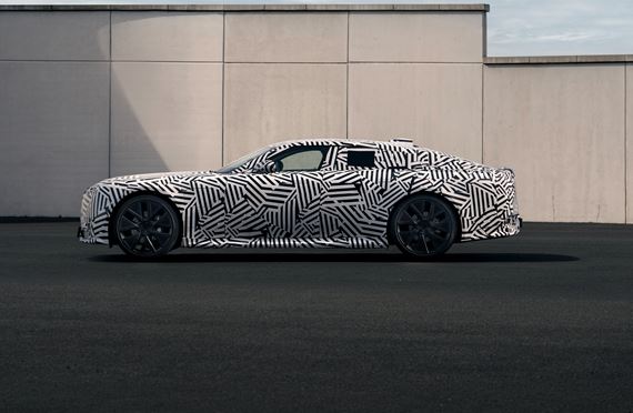Jaguar otvára novú éru s elektrickou Type 01 verziou