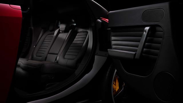 Ferrari predstavilo elektrický Ferrari Luce 