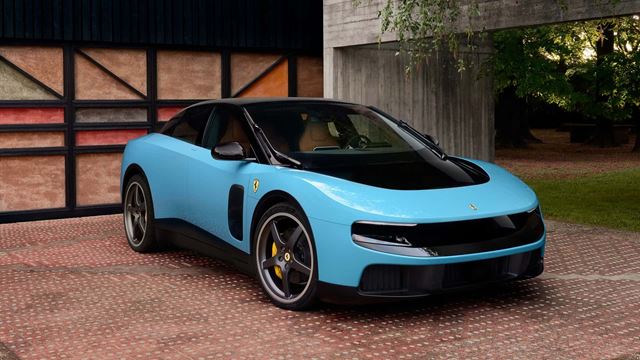 Ferrari predstavilo elektrický Ferrari Luce 